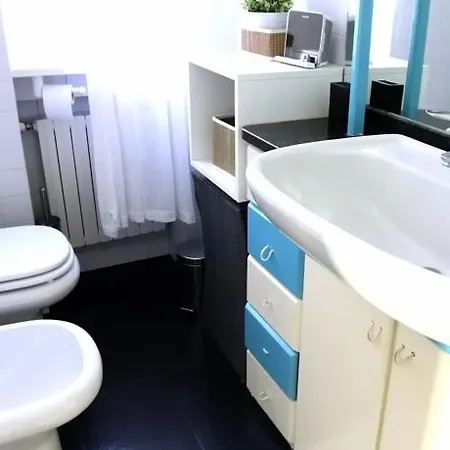 Apartment In Porta Romana דירה מילאנו